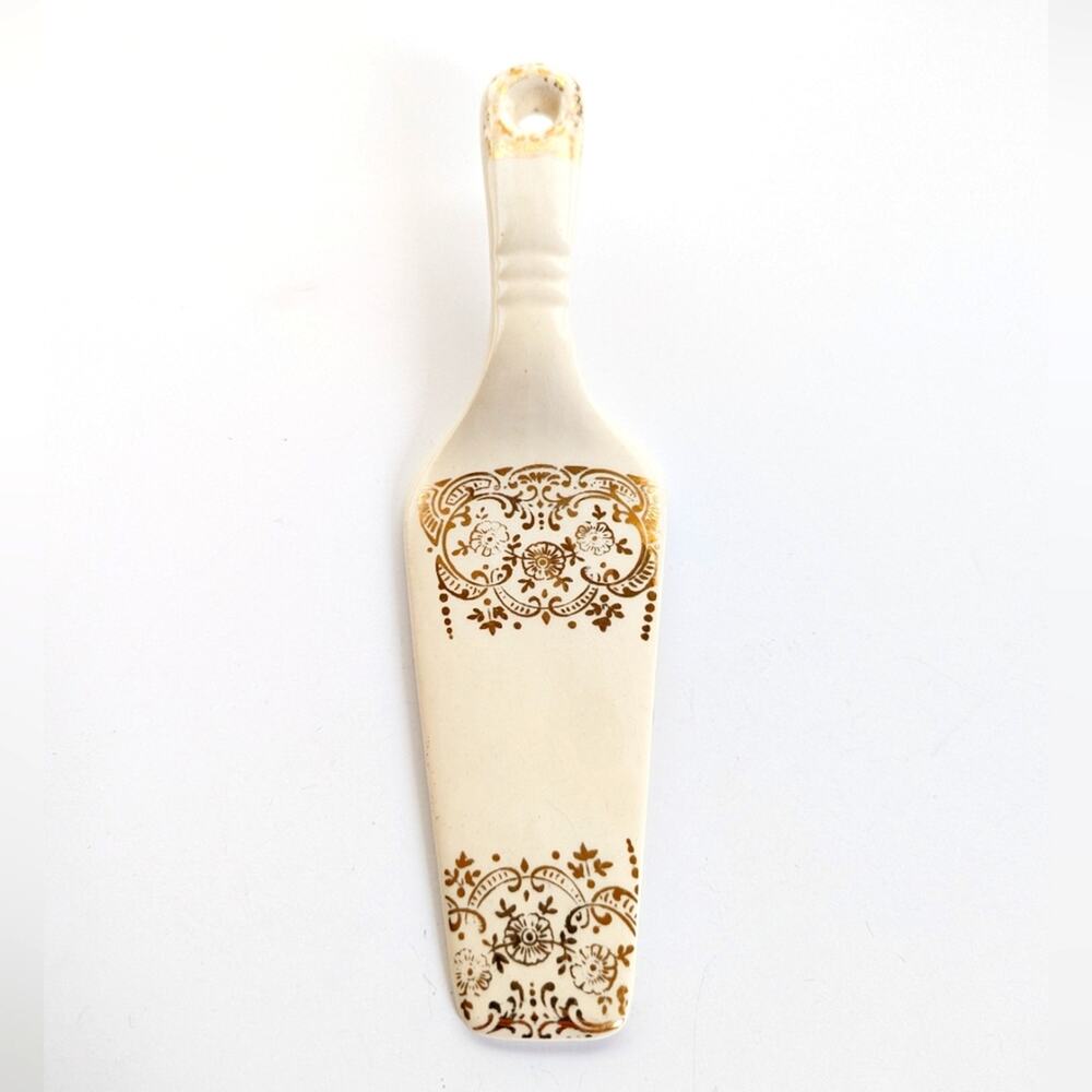 Vintage Ceramic Gold Floral Scrolling Design Romantic Boho Pie Server Decor